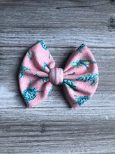 Load image into Gallery viewer, Summer in Paradise Big Bow &amp; Piggies