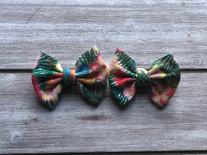 Hawaiian Tropic Big Bow nylons, Clips & Piggies