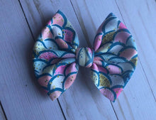 Load image into Gallery viewer, Under The Sea Big Bow Clips, Nylons &amp; Piggies