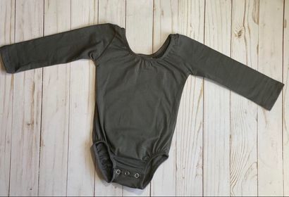 Gray Long Sleeved Leo