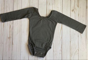 Gray Long Sleeved Leo