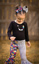 Load image into Gallery viewer, When Jack Met Sally Bells