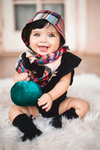 Load image into Gallery viewer, Reversible Flannel Bonnets