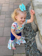 Load image into Gallery viewer, Boho Leo