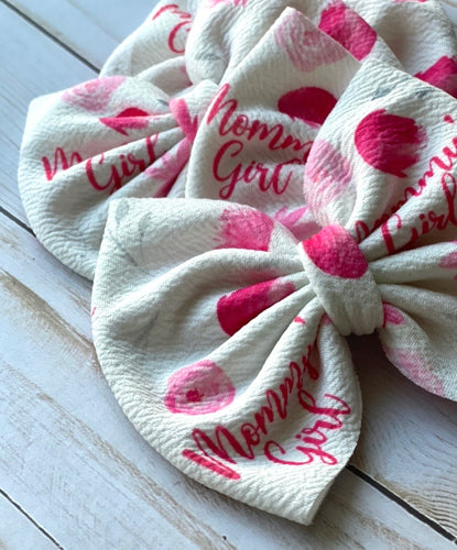 FREE Mommy’s Girl Bow