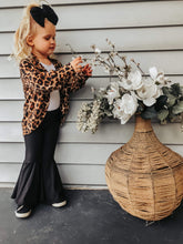 Load image into Gallery viewer, Black Bells