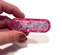 Load image into Gallery viewer, Valentine Shaker Clips