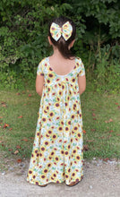 Load image into Gallery viewer, Short Sleeved Maxi Dress