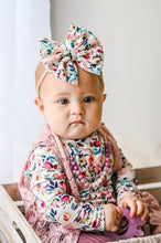 Load image into Gallery viewer, Velvet Fall Floral BB Clips &amp; BB Nylons