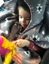 Load image into Gallery viewer, Hooded Car Seat Ponchos